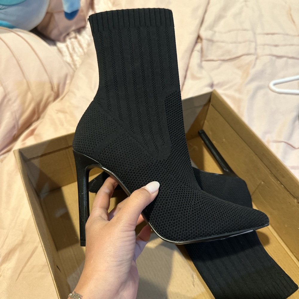 brand new heeled boots